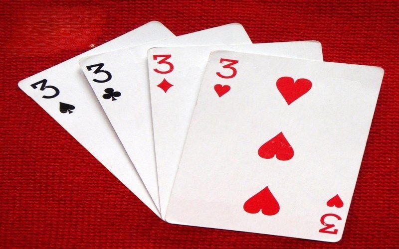 Giải đáp thắc mắc về tới trắng trong game bài